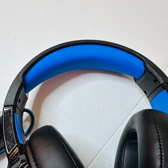 Ziumier Pro Gaming Headset Z66 With RGB Lighting & Noise Cancelling Mic - Picture 13 of 15